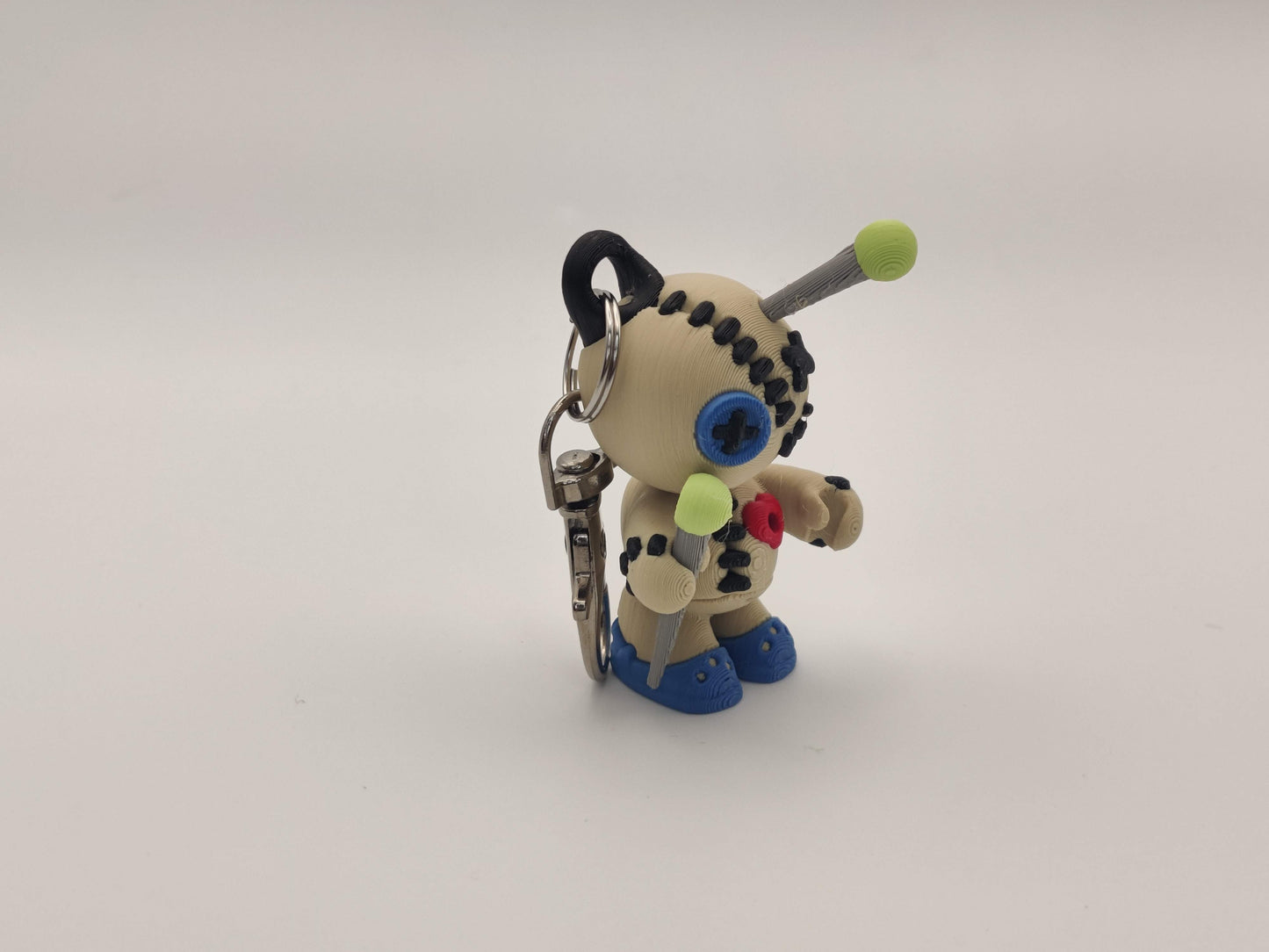 3D Printed Voodoo Doll Keychain – Articulating Charm with Removable Pins