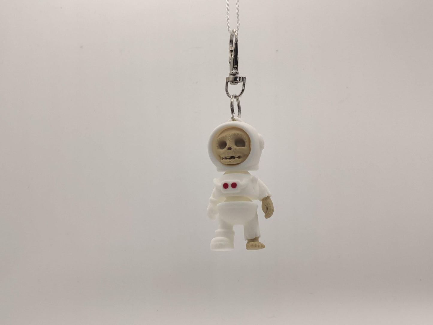3D Printed Skelly Astronaut Keychain – Skeleton Space Explorer Charm