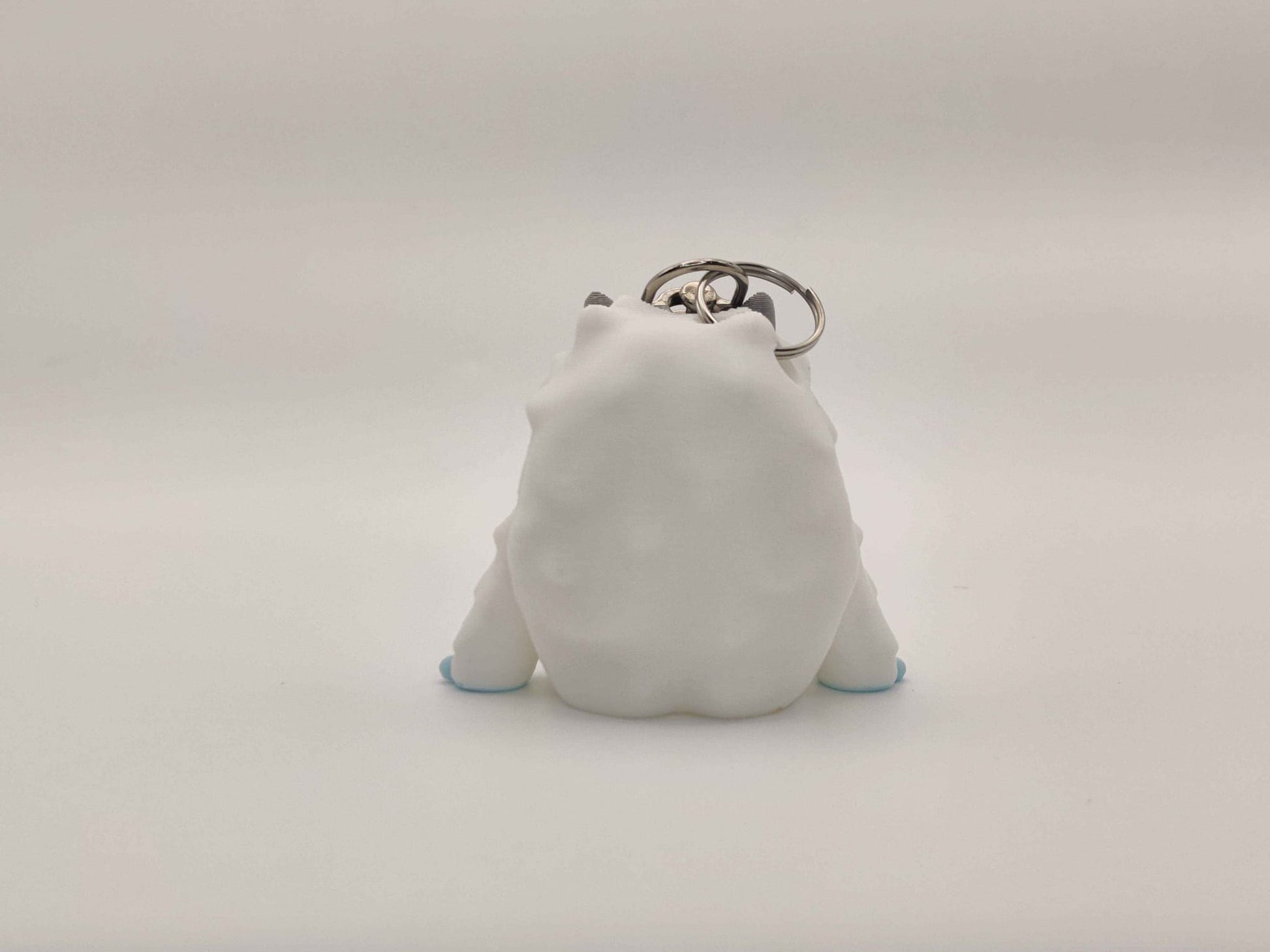 3D Printed Yeti Keychain – Cute Cryptid Keyring – Abominable Snowman Gift – Mythical Creature Bag Charm – Geeky Fantasy Accessory - ToyForge 3D