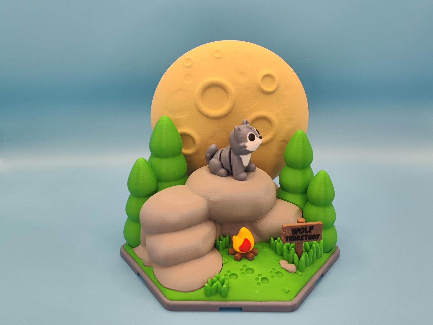 3D Printed Wolf Set with Moon and Campfire – Woodland Display Decor