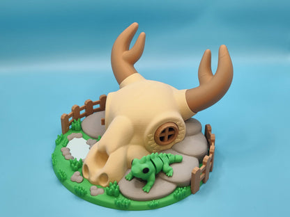 Iguana Skull House Playset – 3D Printed Cow Skull Hideaway with Articulated Iguana