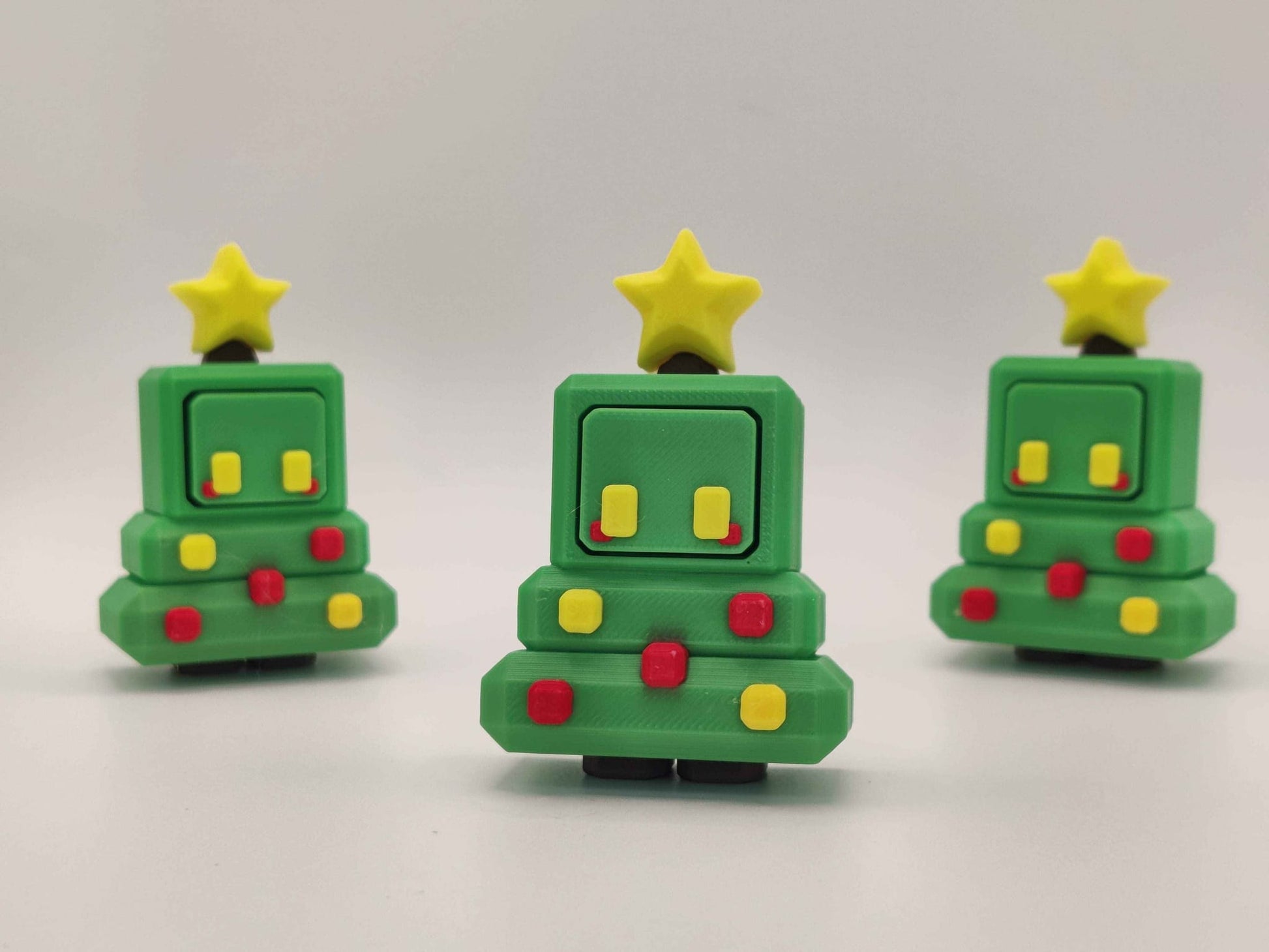 Chirstmas Tree Clicker - 3D Printed Bit Clicks – Fidget Toy - ToyForge 3D