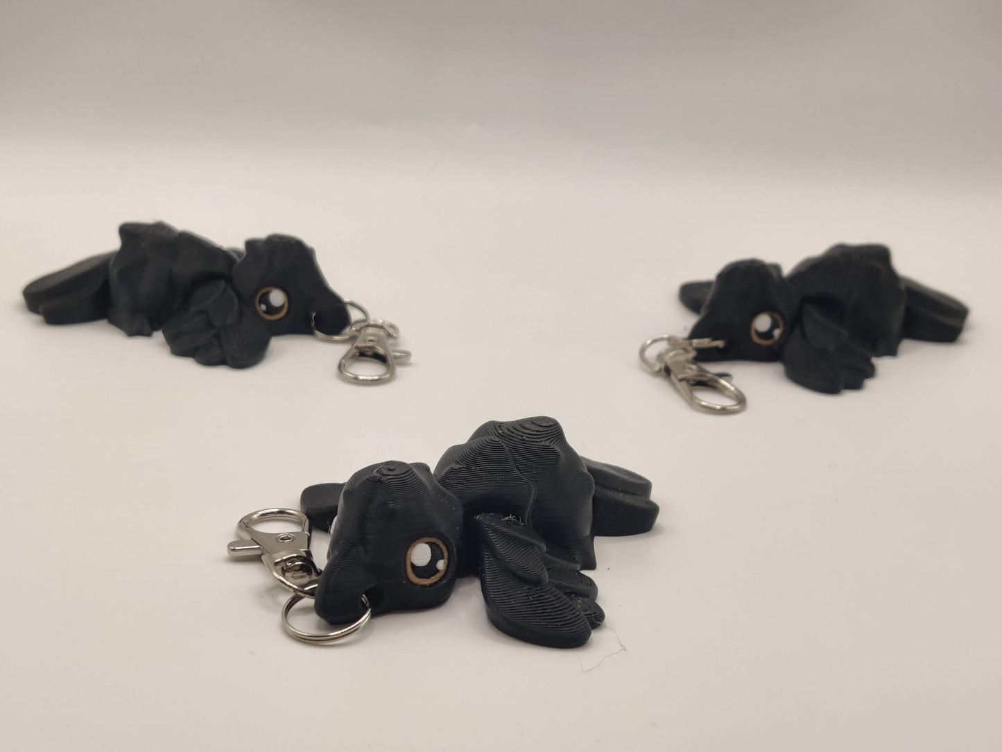 Crow Flexi Keychain – Articulated 3D Printed Crow, Cute Raven Keychain, Gothic Bird Bag Charm - ToyForge 3D