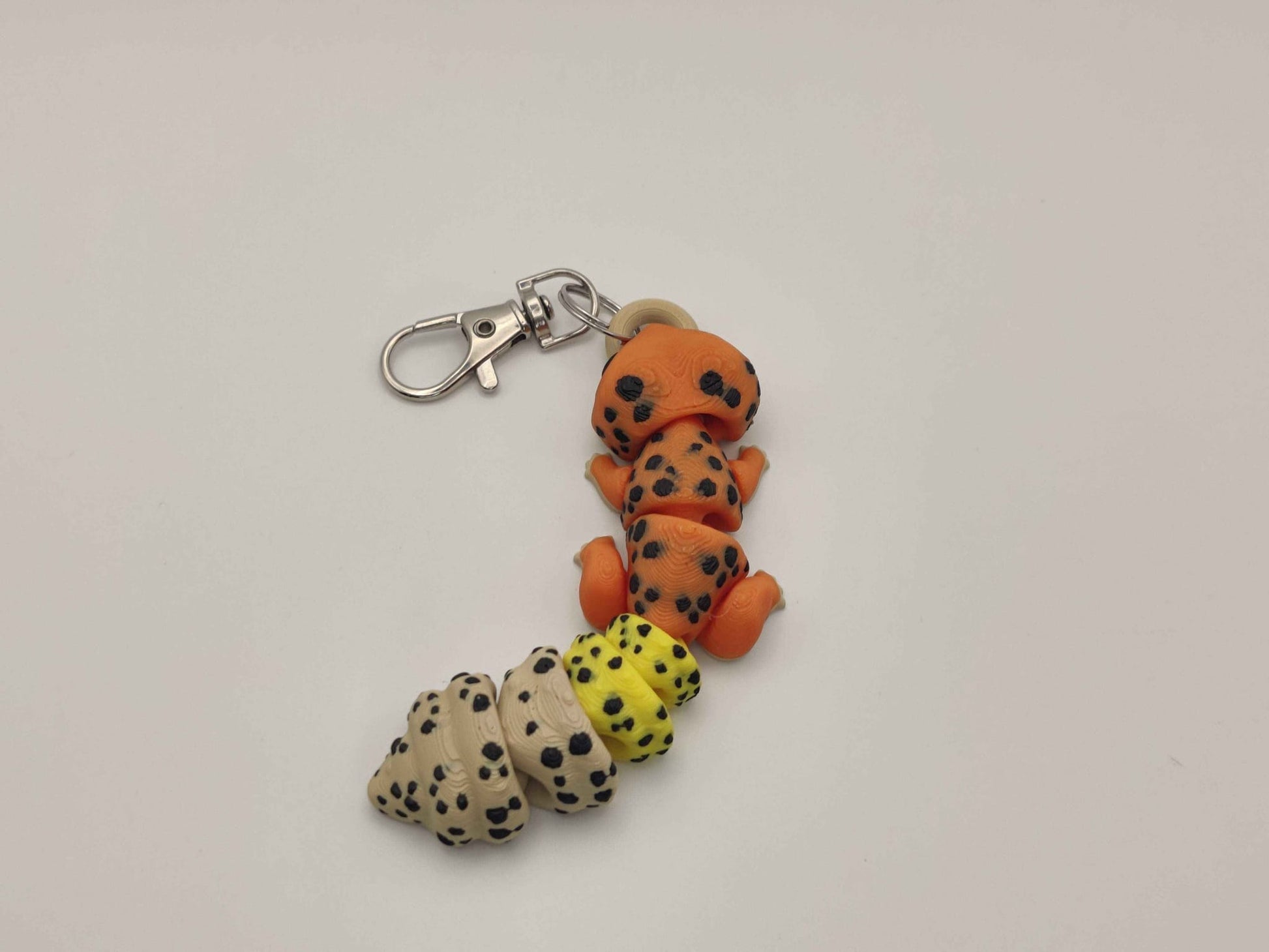 Cute 3D Printed Gecko Keychain – Lizard Reptile Charm - ToyForge 3D