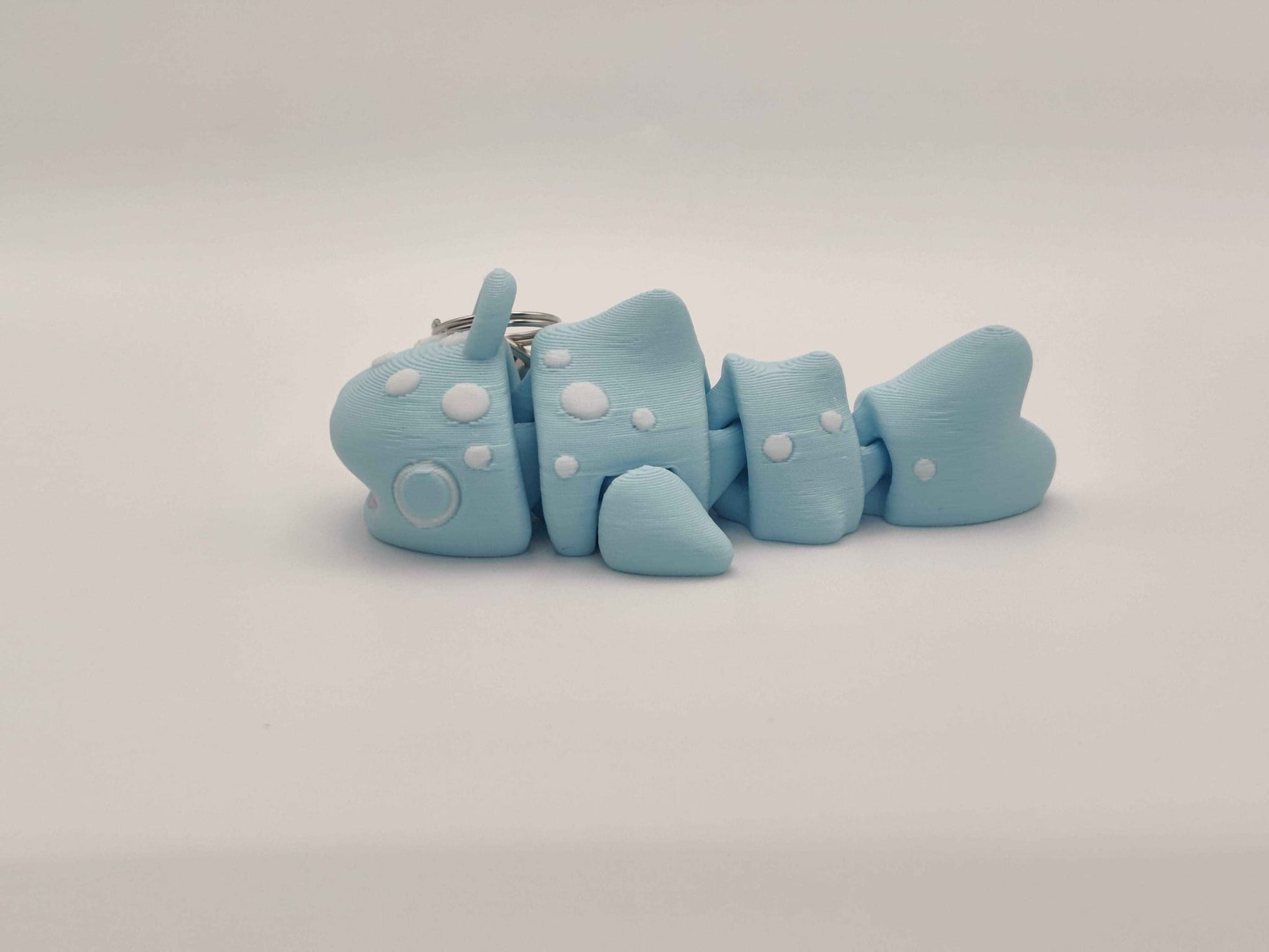 Cute 3D Printed Whale Shark Keychain – Ocean Animal Keyring – Marine Life Gift – Kawaii Shark Charm – Aquarium Lover Accessory - ToyForge 3D