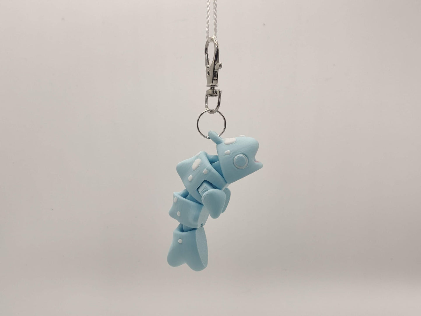 Cute 3D Printed Whale Shark Keychain – Ocean Animal Keyring – Marine Life Gift – Kawaii Shark Charm – Aquarium Lover Accessory - ToyForge 3D