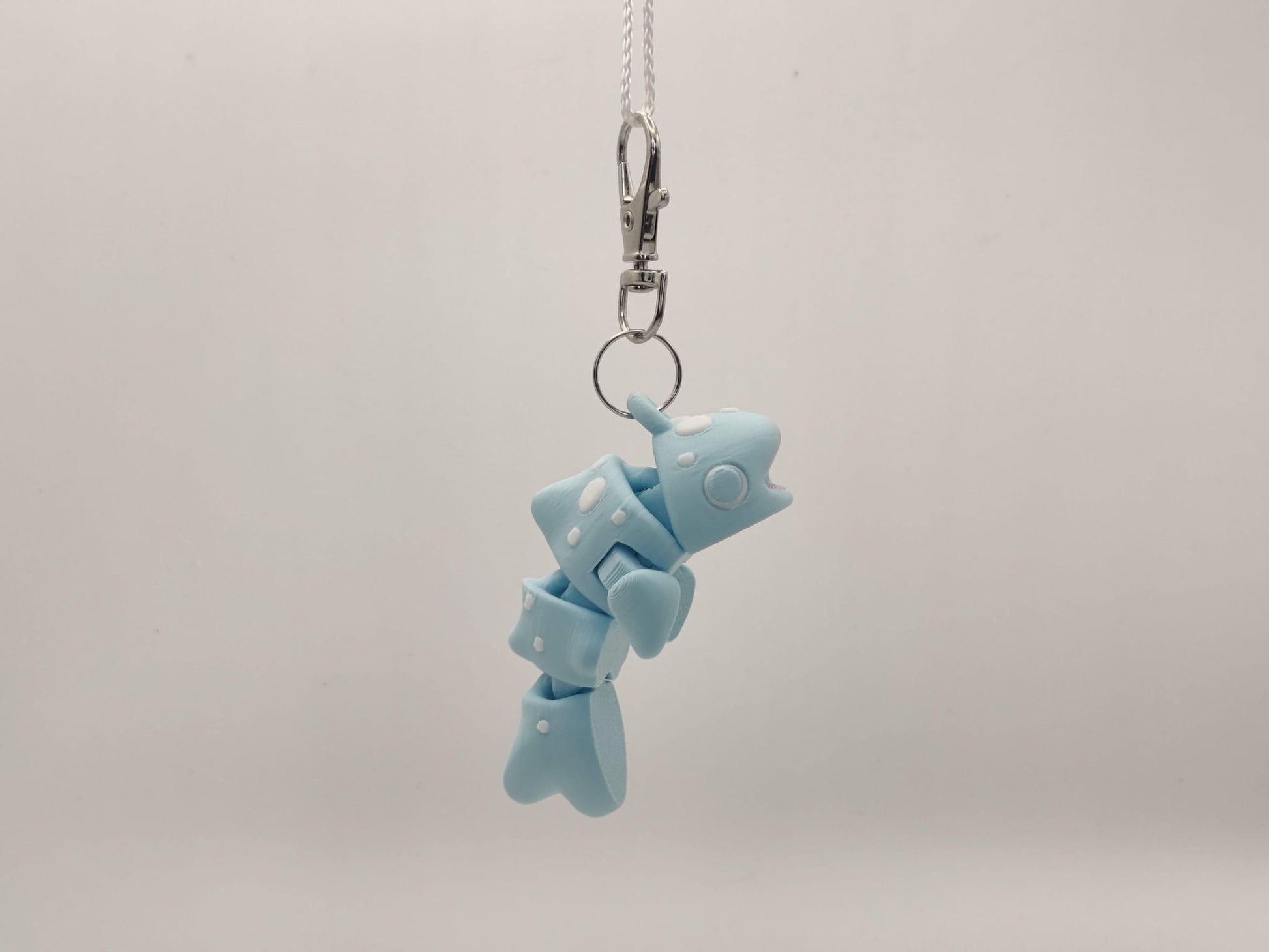 Cute 3D Printed Whale Shark Keychain – Ocean Animal Keyring – Marine Life Gift – Kawaii Shark Charm – Aquarium Lover Accessory - ToyForge 3D