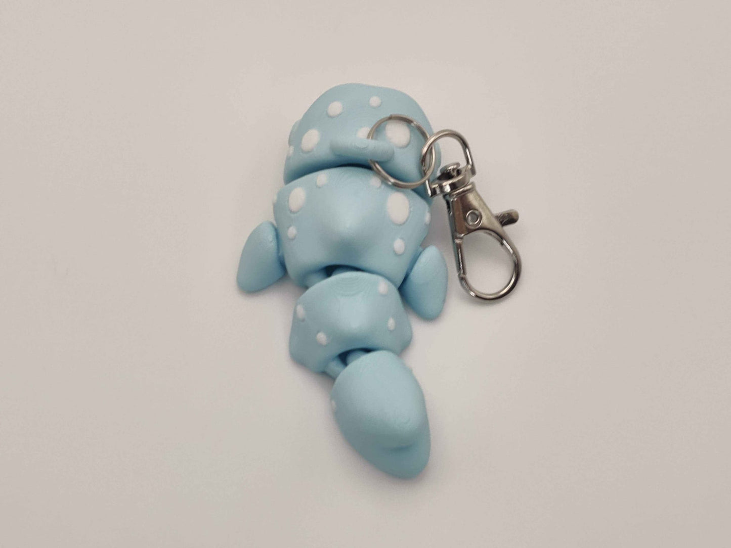 Cute 3D Printed Whale Shark Keychain – Ocean Animal Keyring – Marine Life Gift – Kawaii Shark Charm – Aquarium Lover Accessory - ToyForge 3D