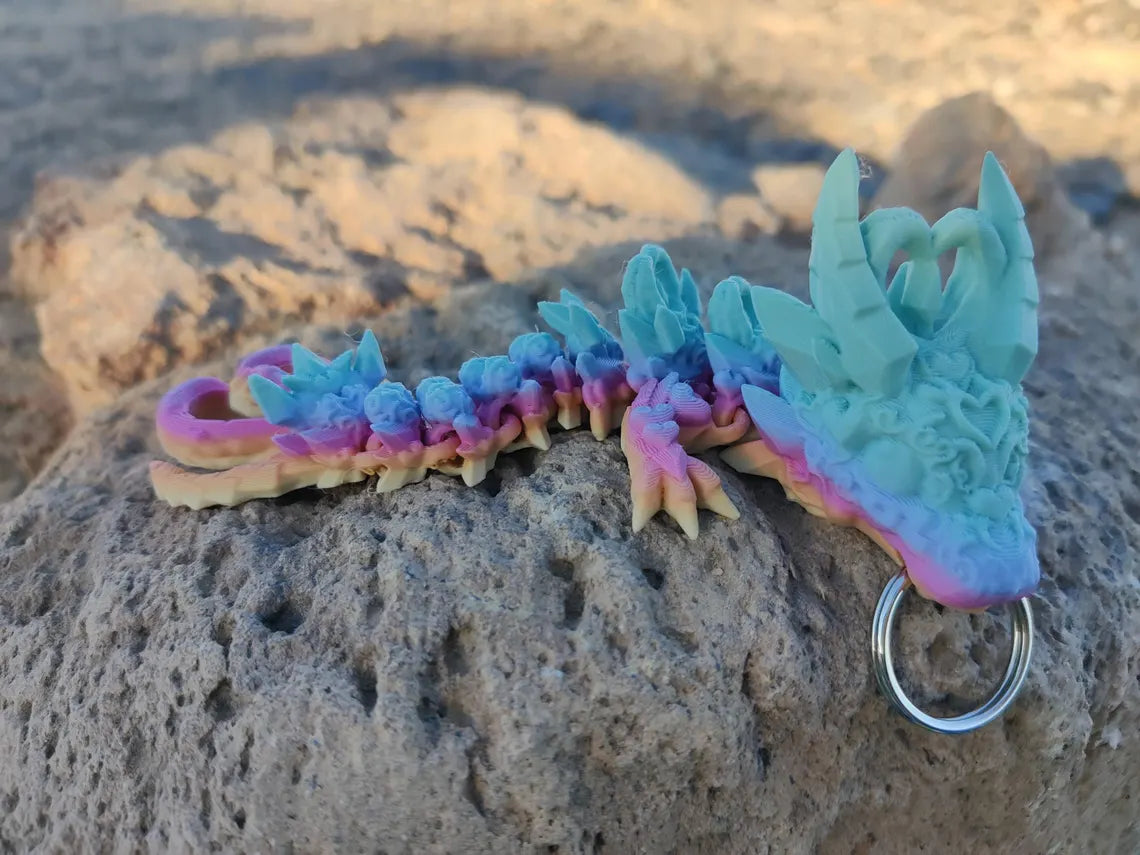 3D Printed Dark Heart Dragon Keychain – Rainbow Articulating Fantasy Accessory