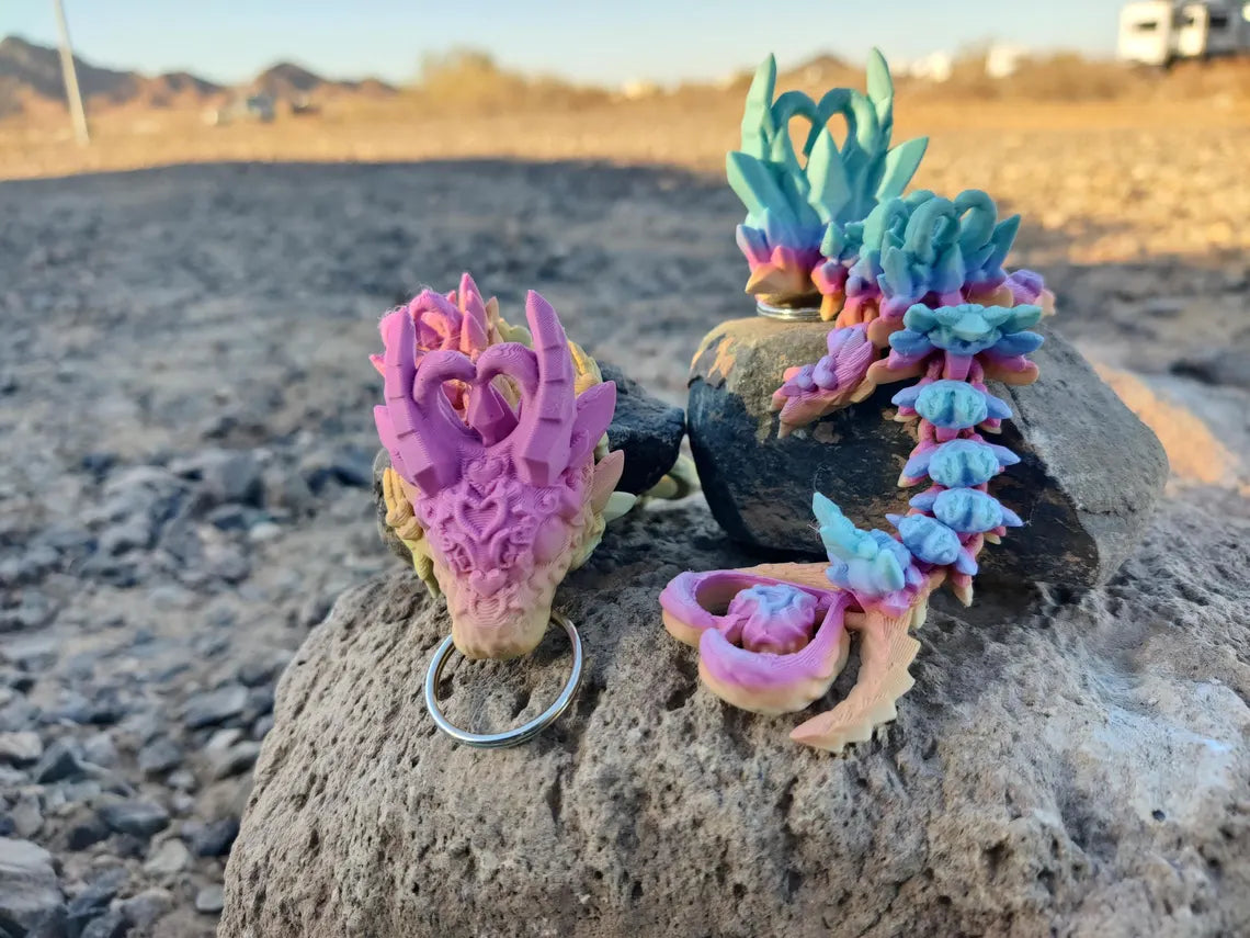 3D Printed Dark Heart Dragon Keychain – Rainbow Articulating Fantasy Accessory