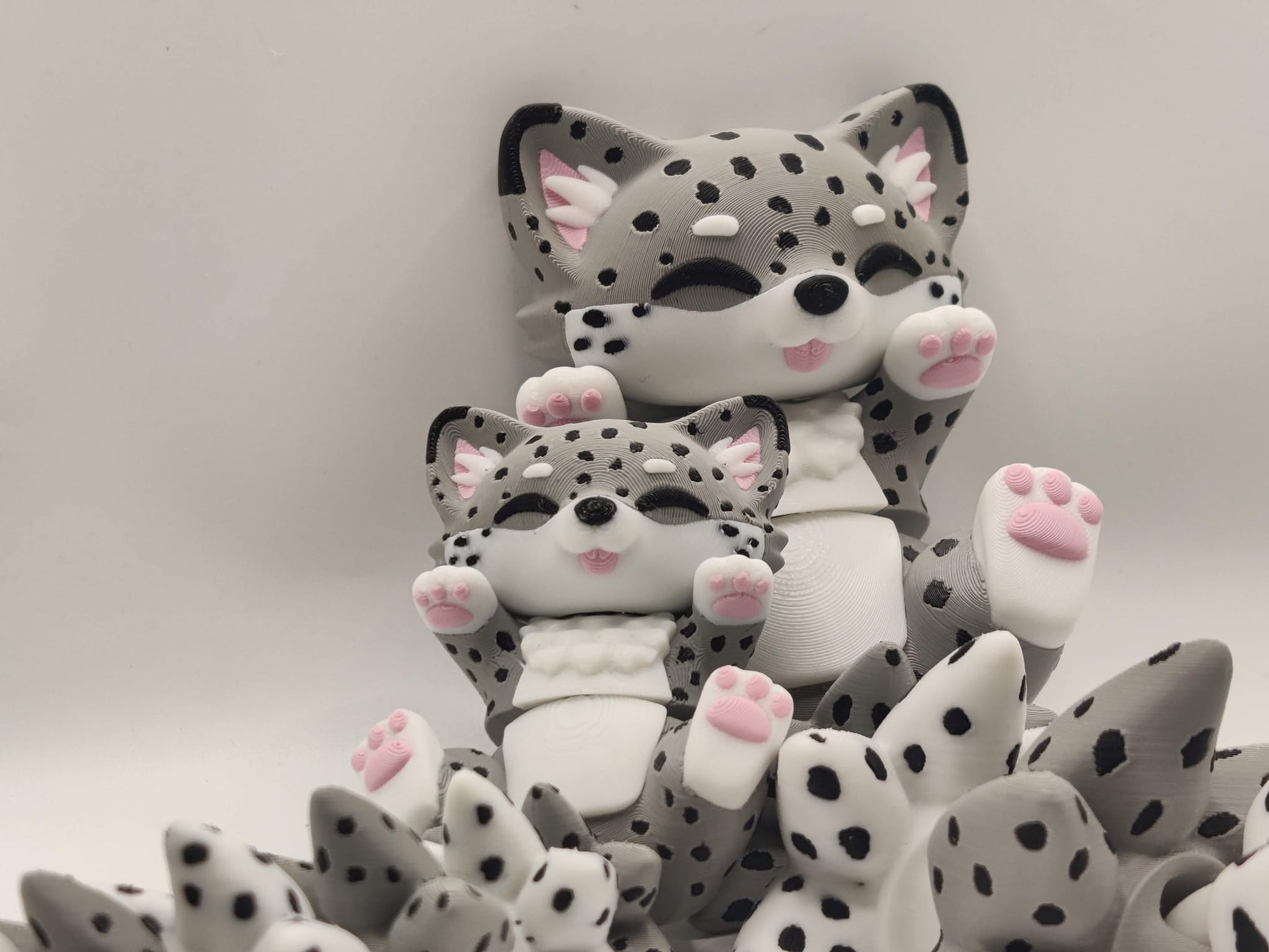 Snow Leopard Cuddler - 3D Printed Articulated Fidget - ToyForge 3D